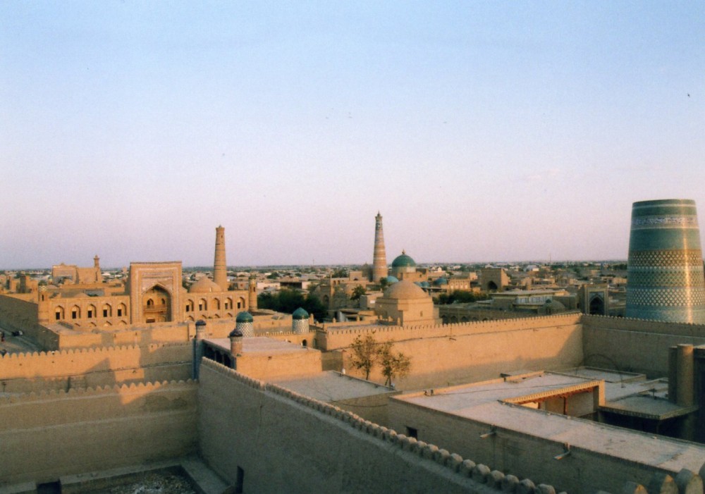 アクシェイフ・ババの見張り台から眺めるイチャン・カラの夕景【ウズベキスタン（ヒヴァ）】