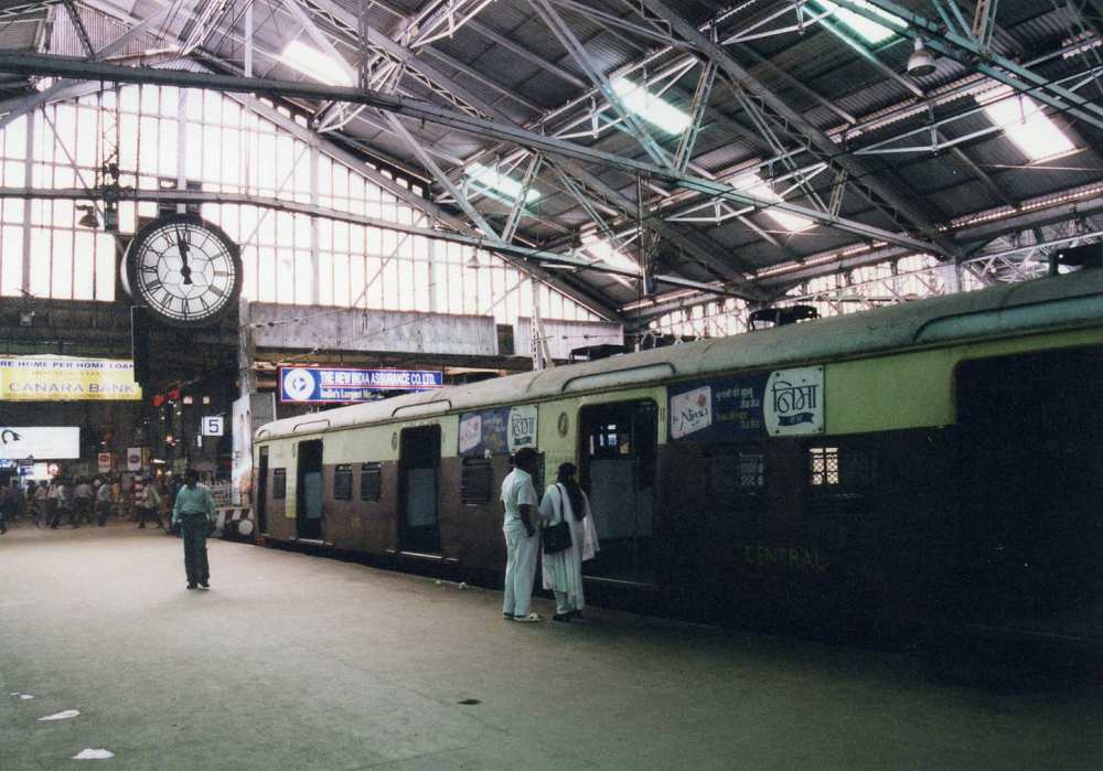 ムンバイの駅