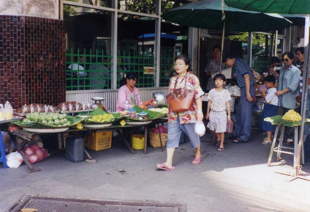 タイ、バンコクのカオサン通り付近