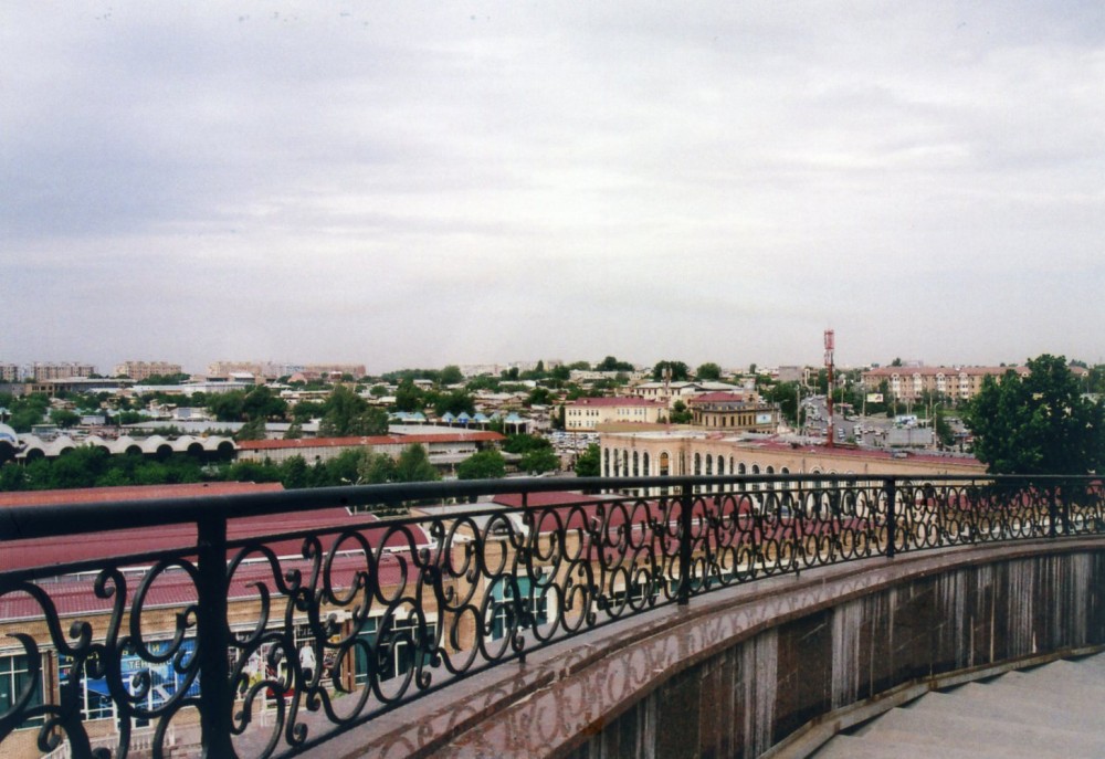 塔の上からタシケントの街を眺める【ウズベキスタン（タシケント）】