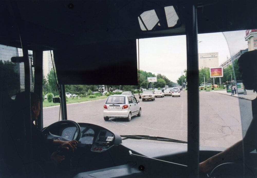 路線バスでタシケントの街を移動【ウズベキスタン（タシケント）】