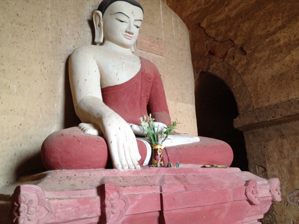 スラマニ寺院の仏像 【バガン遺跡】【ミャンマー（バガン）】