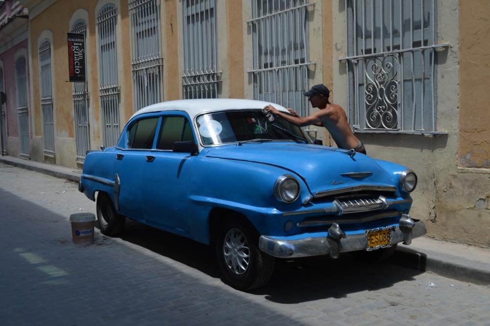 クラシック―カー、ハバナ旧市街 【キューバ Cuba】