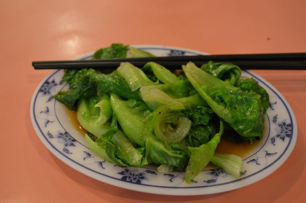 平渓線、十分の食堂で食べる【台湾】