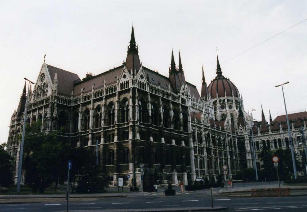 共和国の誇り、世界最大の国会議事堂 （ブダペスト）【ハンガリー】