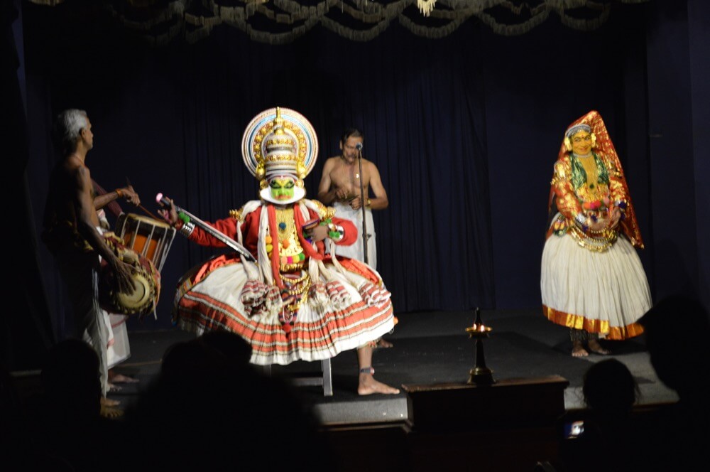 カタカリ・ダンス(南インド・ケララ州3)