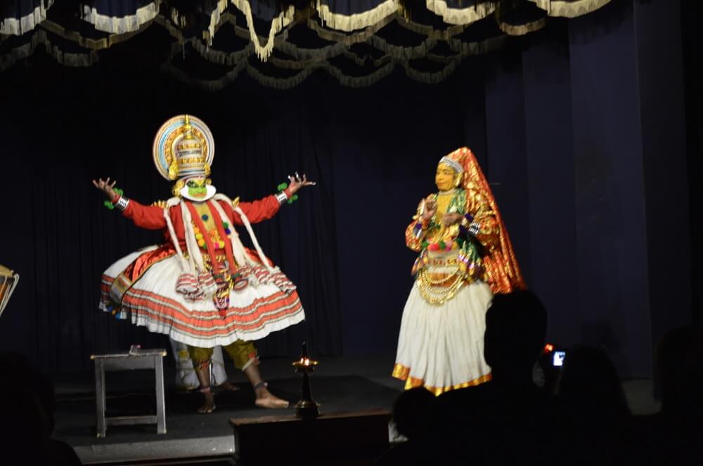 カタカリ・ダンス(南インド・ケララ州3)