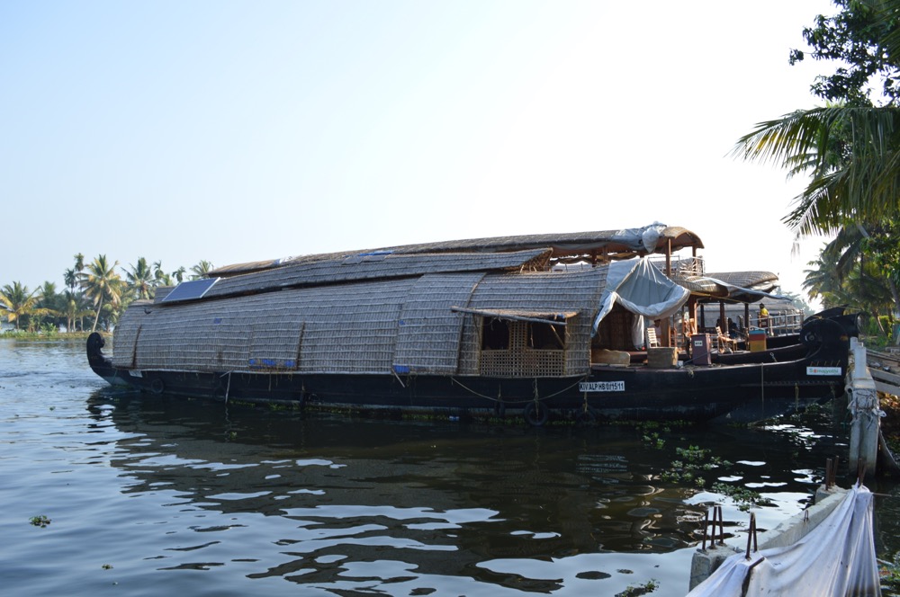 ハウスボート1(南インド・ケララ州)
