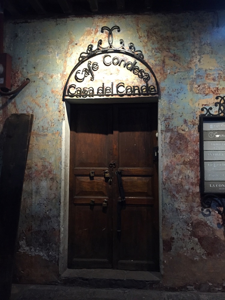 Cafe Condesa【グアテマラ⑩：アンティグア２】