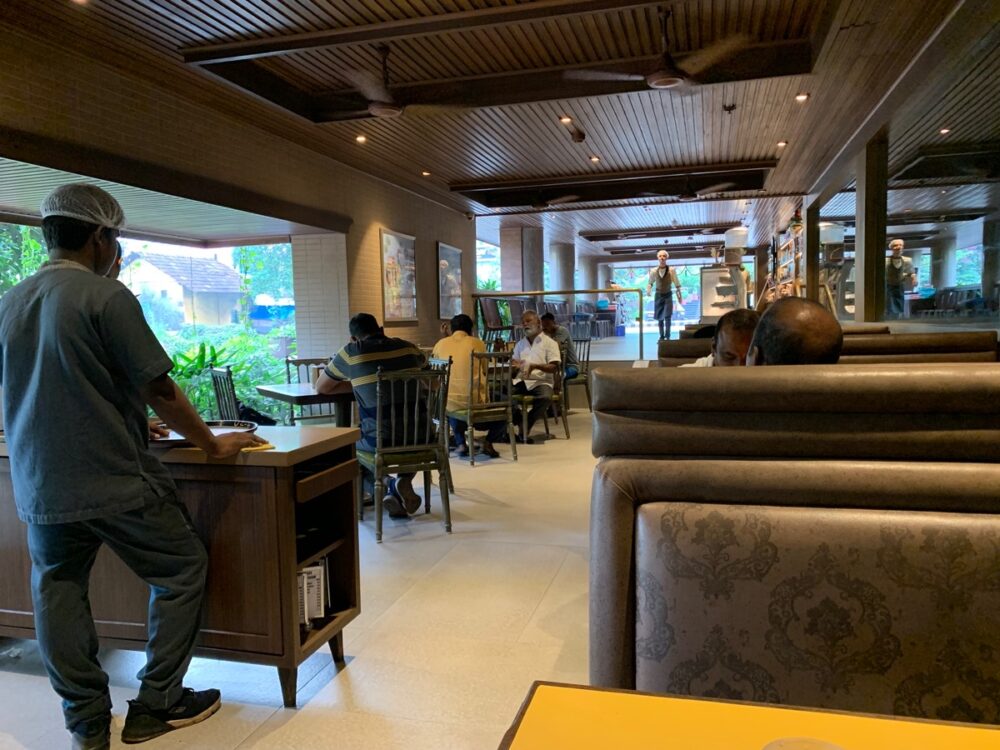 マンガロールのレストラン・カフェ