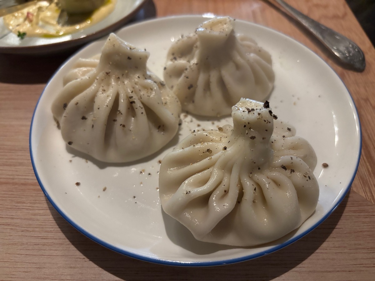 AJIKA Georgian Bistro and Wine Bar（神楽坂）