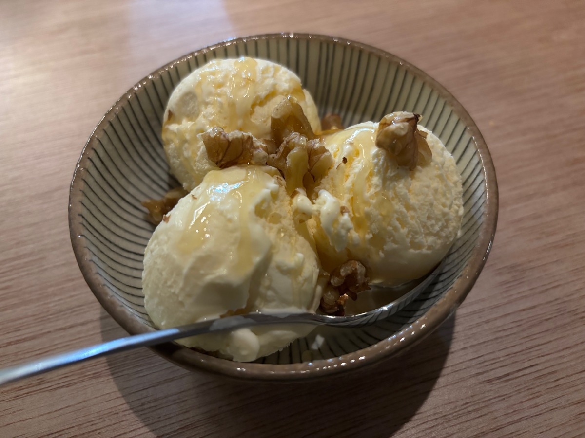 AJIKA Georgian Bistro and Wine Bar（神楽坂）