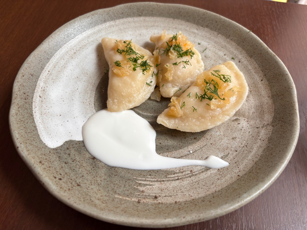 ウクライナカフェ クラヤヌィ（三鷹）