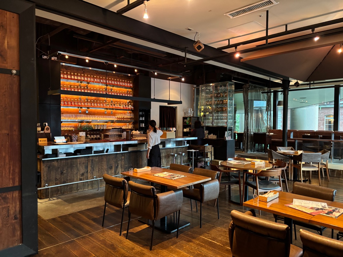 アンセンブル バイマイハンブルハウス(二重橋前)