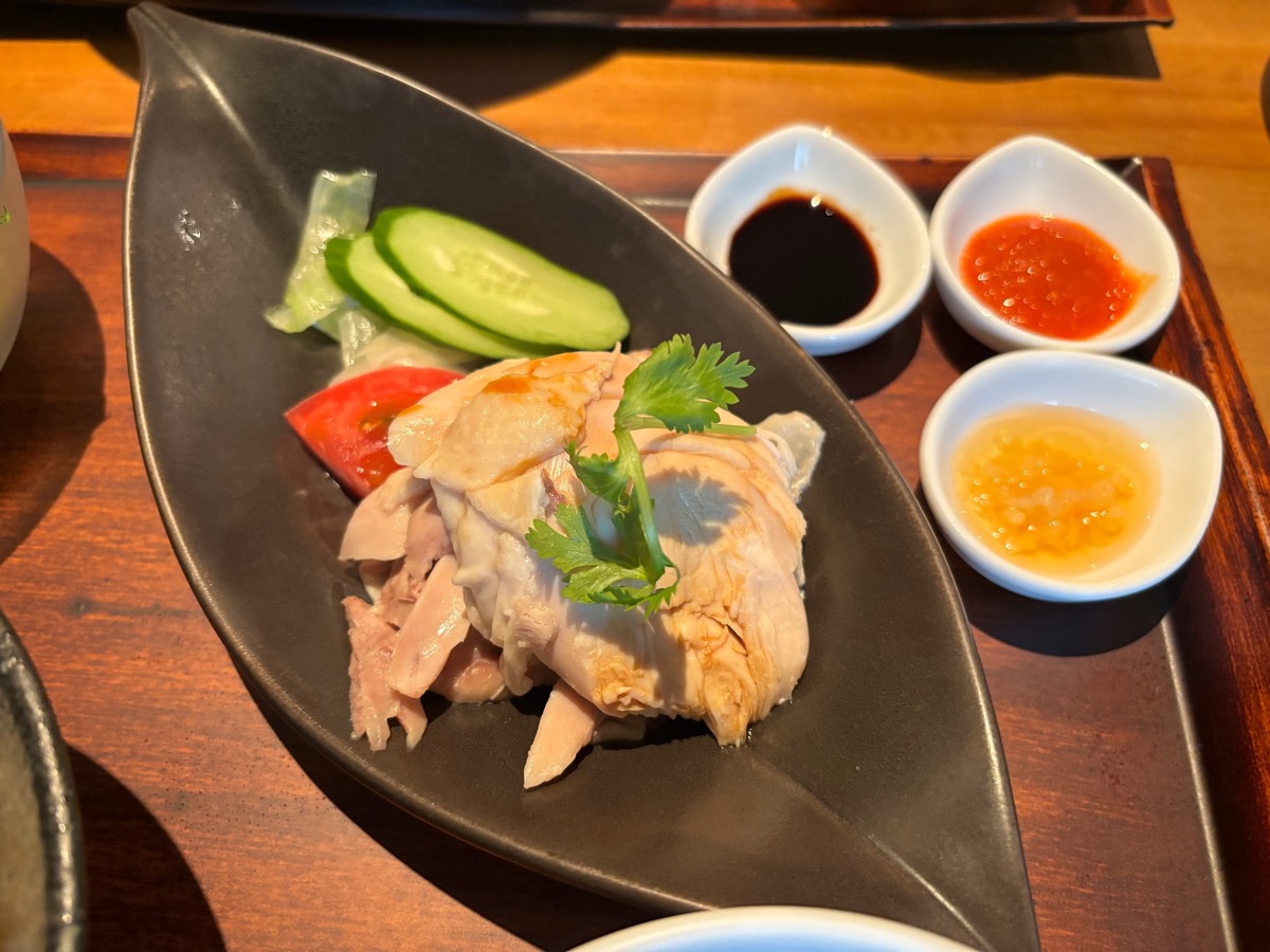 アンセンブル バイマイハンブルハウス(二重橋前)