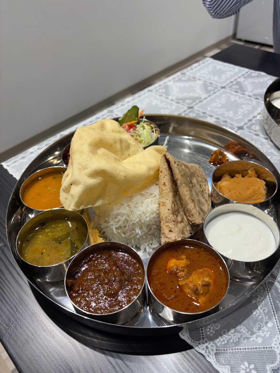 マドゥラムビラス（西葛西）