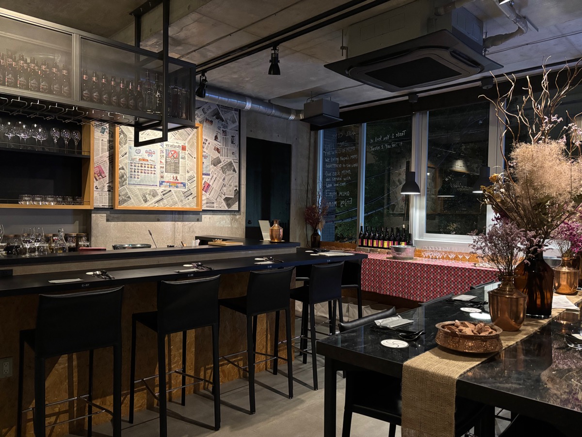 MOMO Stand Tokyo 2nd（西新宿）