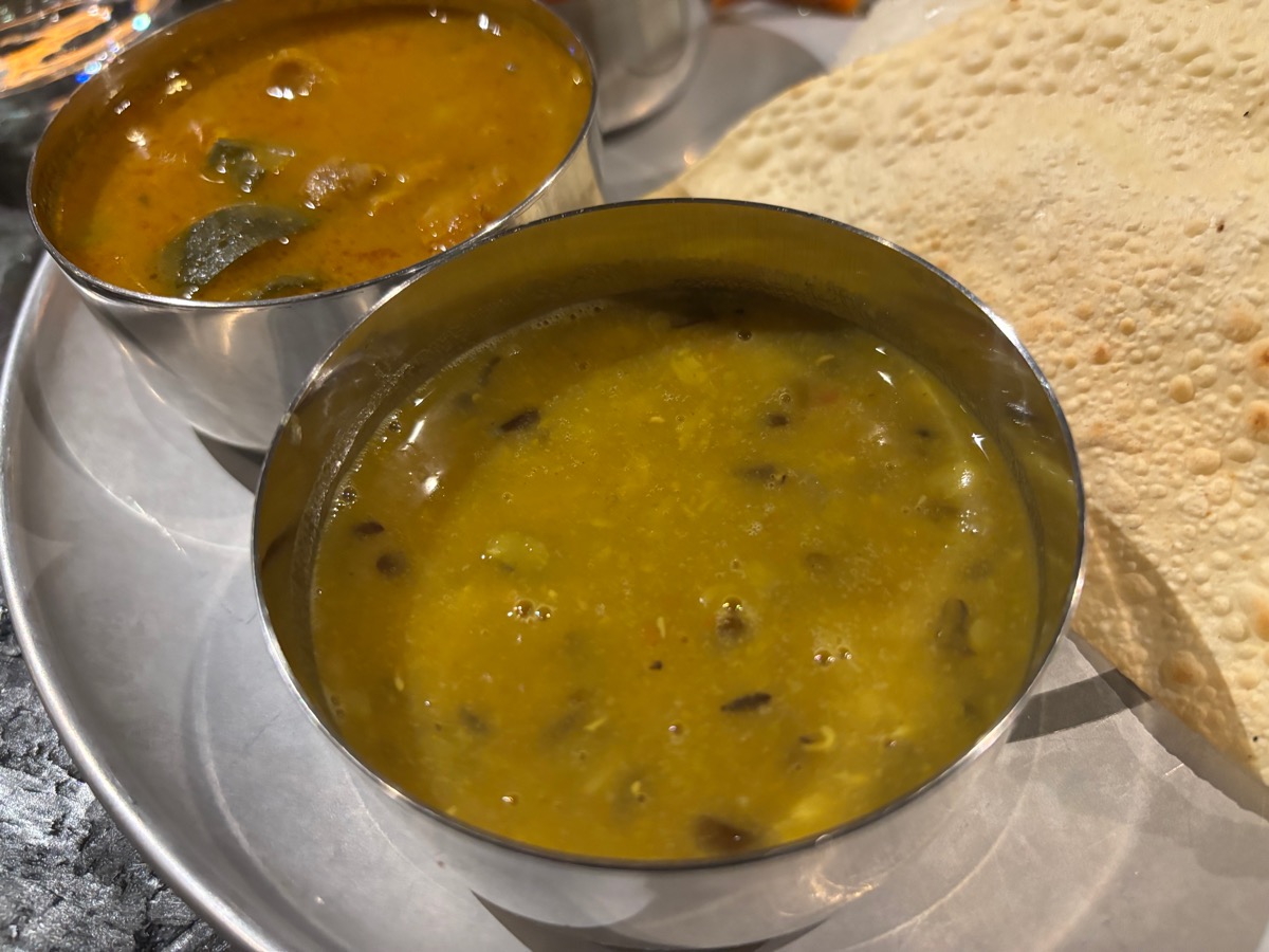 MOMO Stand Tokyo 2nd（西新宿）