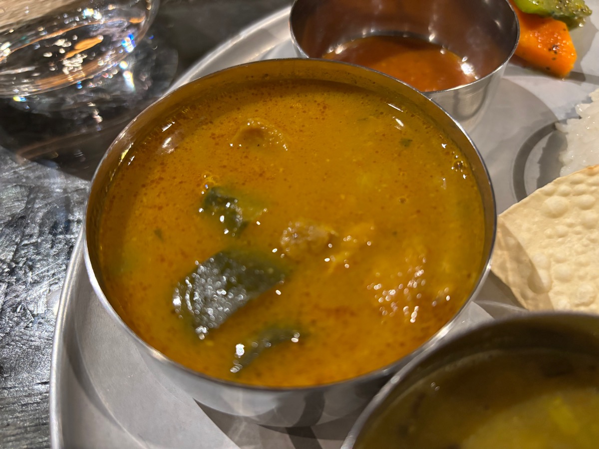 MOMO Stand Tokyo 2nd（西新宿）