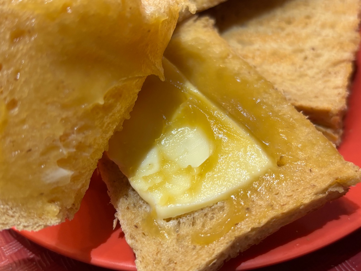 ヤクンカヤトースト 東京国際フォーラム店