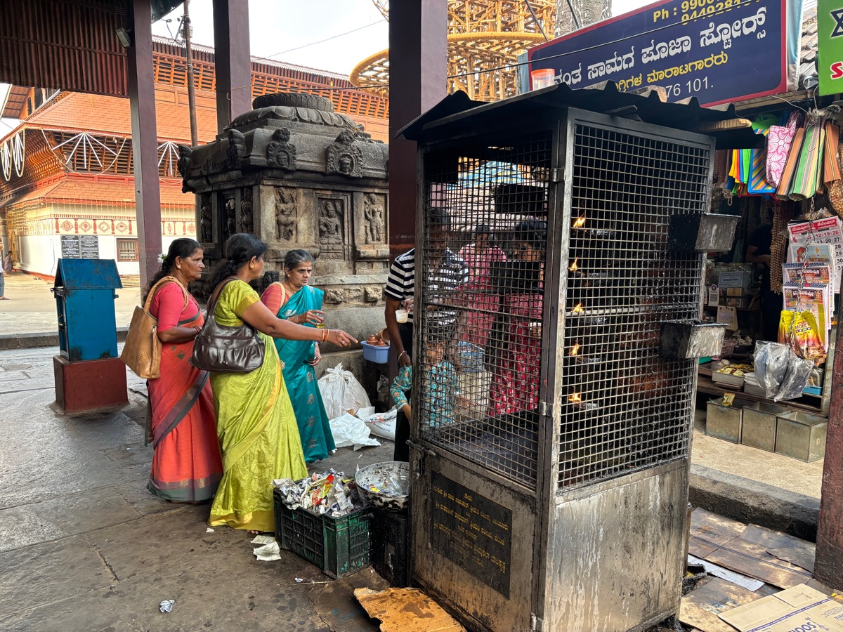 スリ・クリシュナ寺院（インド・カルナータカ州ウドゥピ）