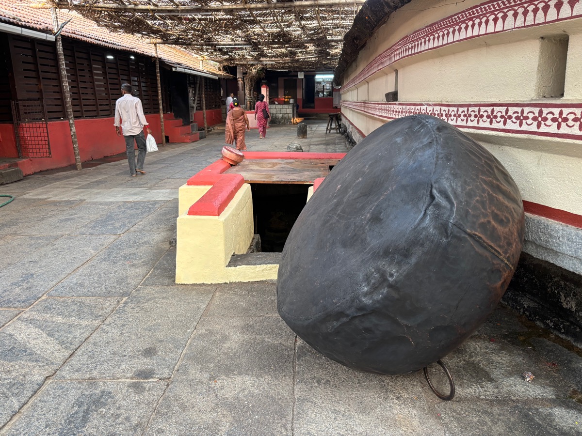 スリ・クリシュナ寺院（インド・カルナータカ州ウドゥピ）