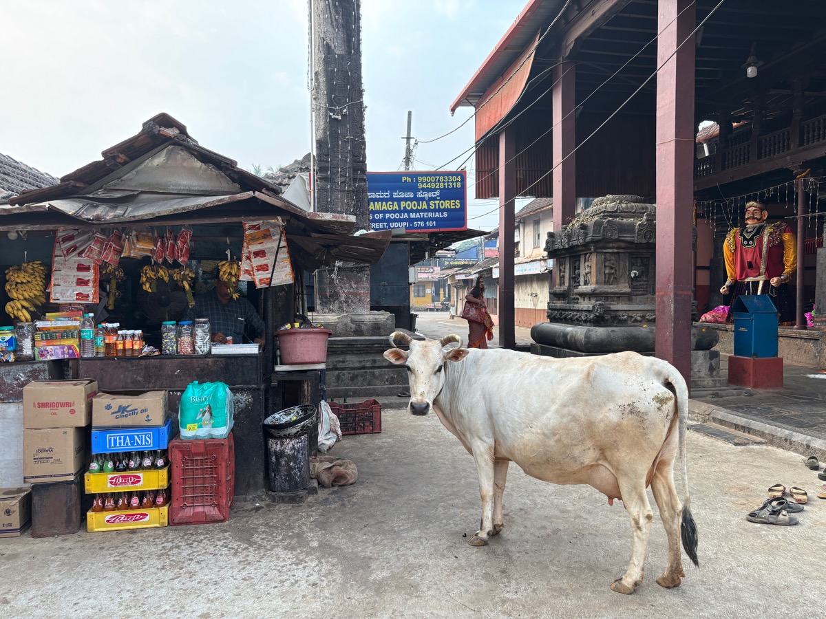 スリ・クリシュナ寺院(インド・カルナータカ州ウドゥピ)