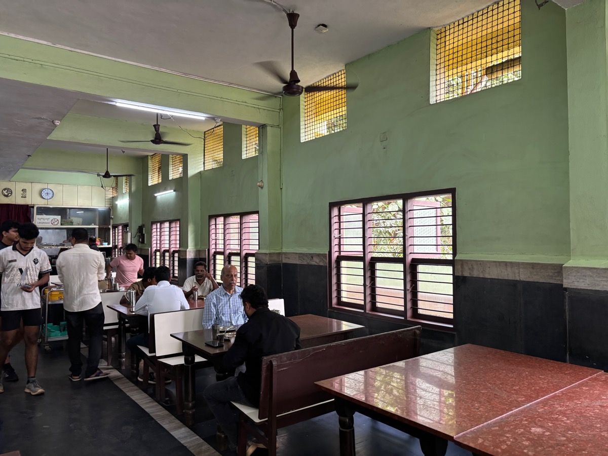 Hotel Karthik（インド・カルナータカ州マンガロール）