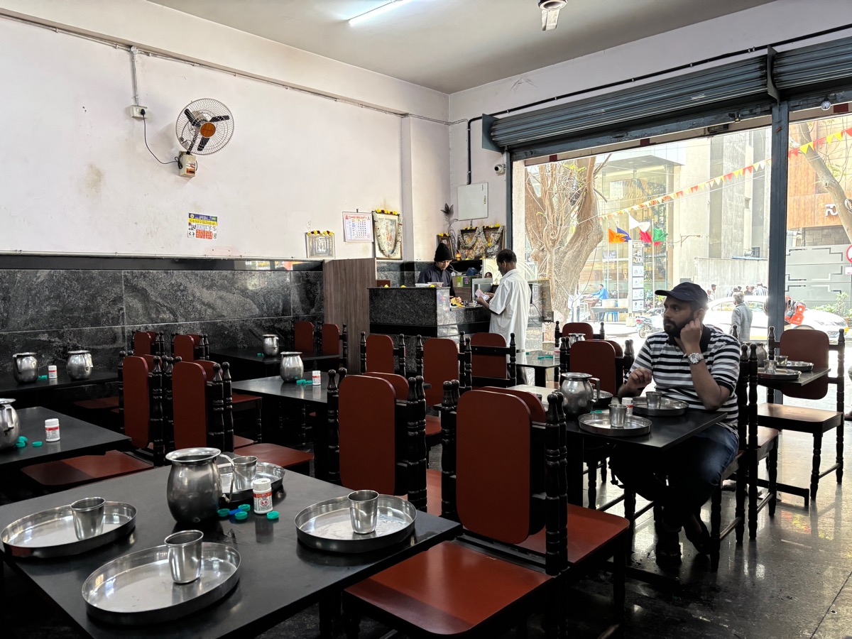 Mudde Madappa Mess（インド・カルナータカ州バンガロール）