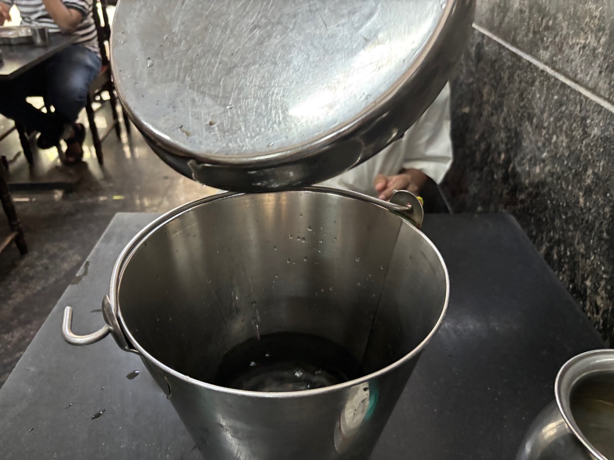 Mudde Madappa Mess（インド・カルナータカ州バンガロール）