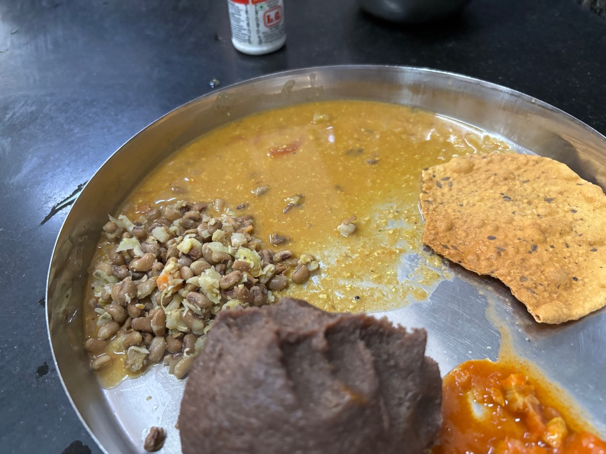 Mudde Madappa Mess（インド・カルナータカ州バンガロール）