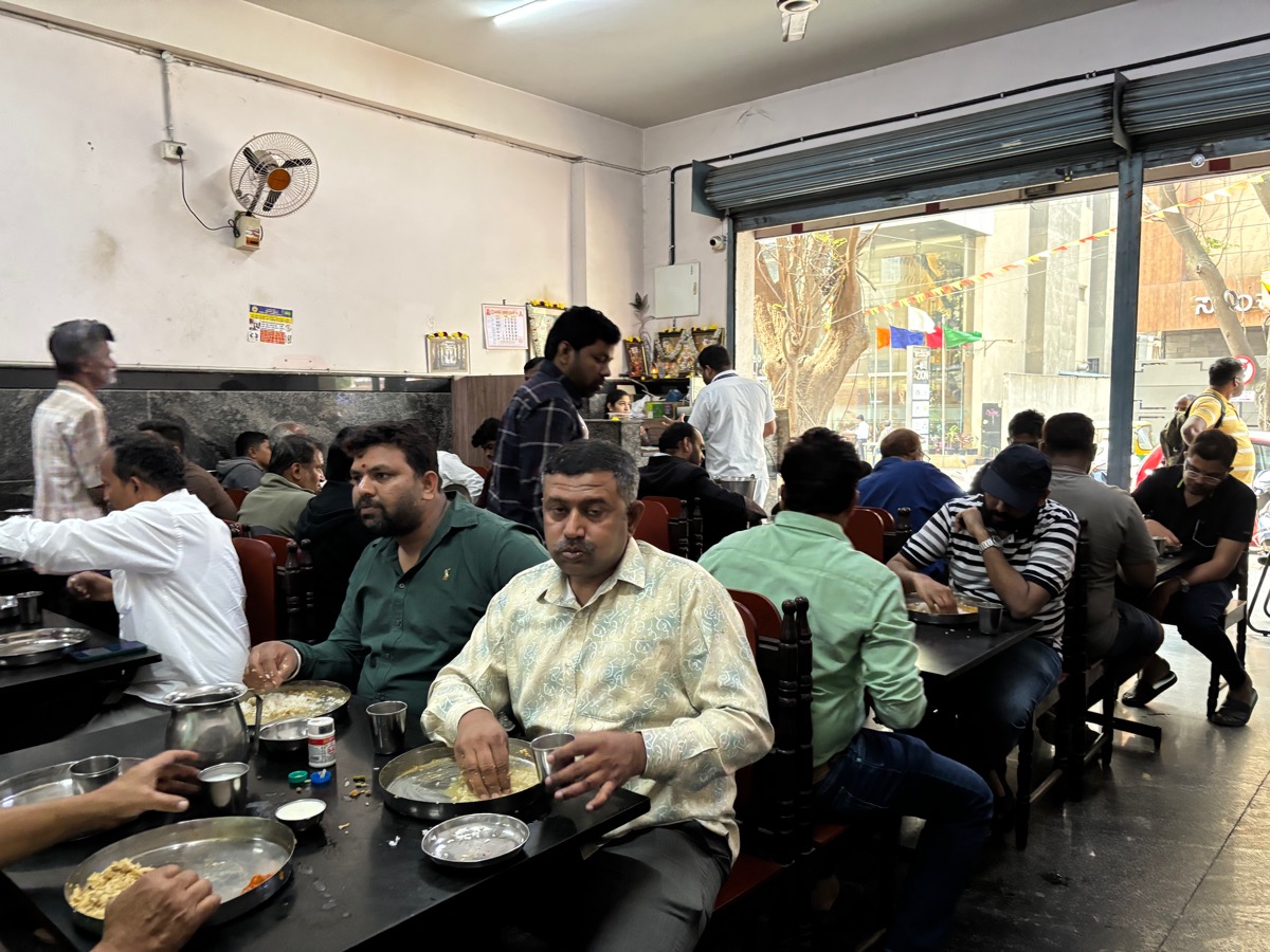 Mudde Madappa Mess（インド・カルナータカ州バンガロール）