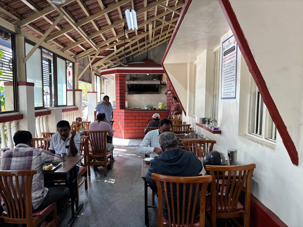 Mahesh Prasad Veg Restaurant（インド・カルナータカ州マイソール）