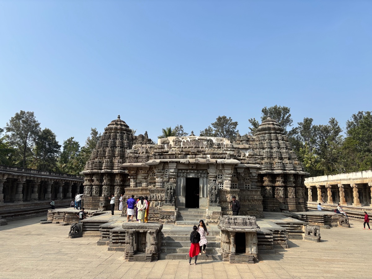 ソムナートプルのケーシャヴァ寺院（インド・カルナータカ州）