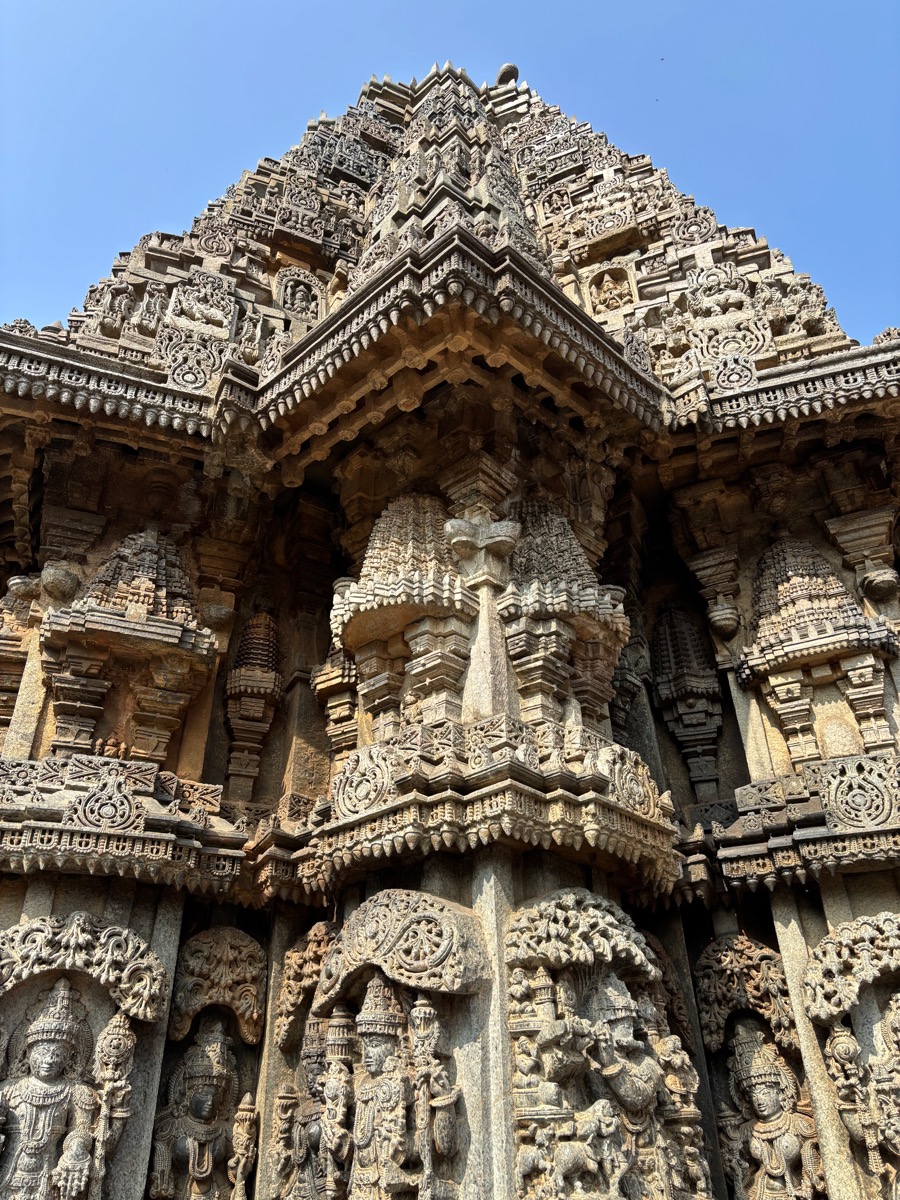 ソムナートプルのケーシャヴァ寺院（インド・カルナータカ州）