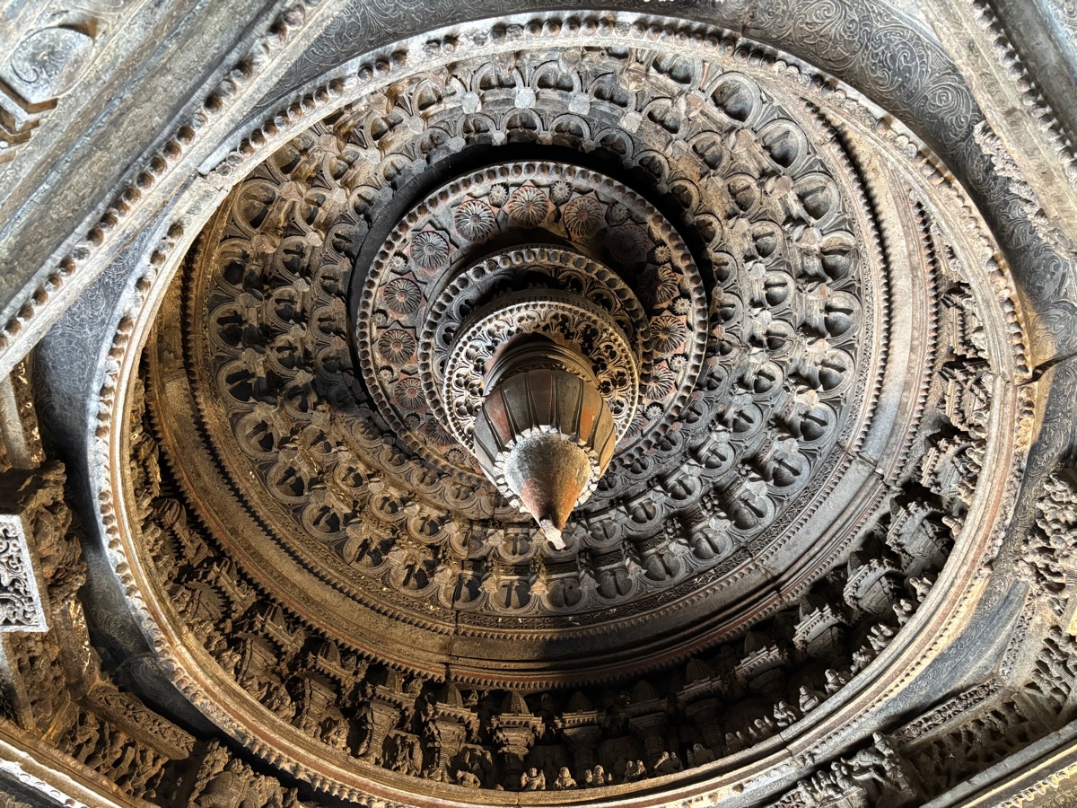 ソムナートプルのケーシャヴァ寺院（インド・カルナータカ州）