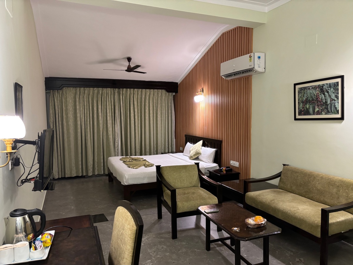 ホテル クールグ インターナショナル - メルカラ (Hotel Coorg International -Mercara)(インド・カルナータカ旅③)