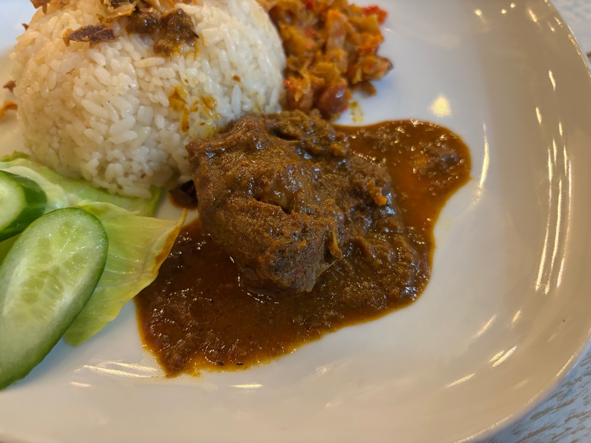 ワルンヌサデゥア(川崎)