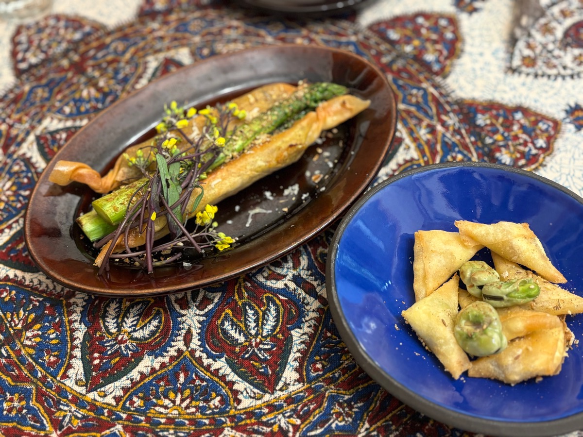 ラクダテーブル（鵜の木）