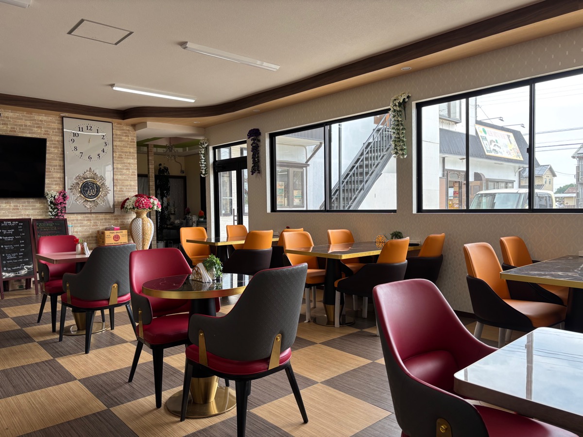 ALH MINI MART AND RESTAURANT（館林）