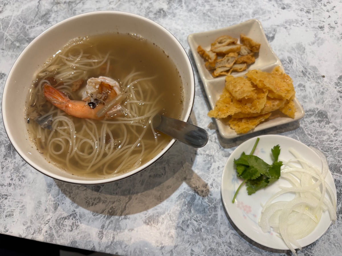 Point Rakhine Myanmar Food House (駒込)